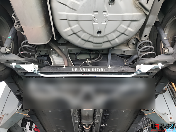 Ultra Racing Rear Sway Bar 16 mm - 02-08 Nissan Cube (Z11) 1.5 / 06-13 Nissan Grand Livina (X-Gear) (L10) 1.6/1.8 / 04-18 Nissan Latio (C11/C12) 1.8 / 02-11 Nissan Micra (K12) 1.4 / 06-19 Nissan Sylphy (B17/G11) 1.5/2.0 / 04-18 Nissan Tiida/Versa (C11)1.8