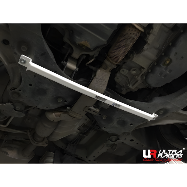 Ultra Racing Strebe vorn unten 2-Punkt - 10+ Nissan Elgrand (E52) 3.5 V6 (2WD)