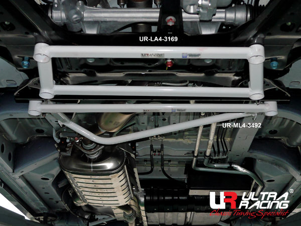 Ultra Racing Front Lower Bar 4-Point - 10-16 Nissan Serena (C26/C27) 2.0 (2WD)