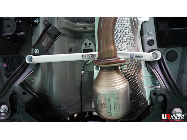 Ultra Racing mittlere Unterbodenstrebe 2-Punkt - 13+ Toyota Harrier (XU60) 2.0(T) (2WD/4WD)