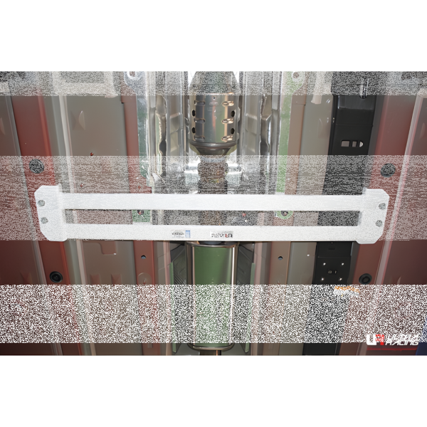 Ultra Racing mittlere Unterbodenstrebe 2-Punkt - 16+ Hyundai Avante (AD) 1.6 (2WD) / 16+ Hyundai Elantra (AD) 1.6 (2WD)