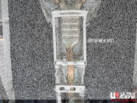 Ultra Racing Middle Lower Bar 4-Point - 14+ Mercedes W205...