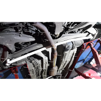 Ultra Racing Rear Lower Bar 2-Point - 95-02 BMW E37 Z3...
