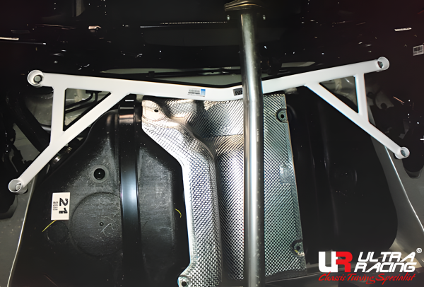 Ultra Racing Rear Lower Bar 4-Point - 15+ Hyundai Tucson (TL) 1.7D/2.0D (2WD) (sensor use only) / 15+ Kia Sportage (QL) 1.7D/2.0D (2WD)