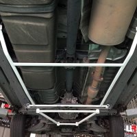 Ultra Racing Rear Lower Bar 4-Point - 11-15 Toyota Innova...