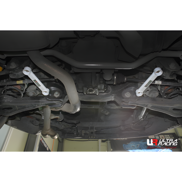 Ultra Racing Rear Lower Bar 2x 2-Point - 12-19 Hyundai Maxcruze (DM) 2.0D/2.2D (4WD) / 12+ Hyundai Santa Fe (TM) 2.2D/2.4 (2WD/4WD) / 13+ Kia Sorento (UM) 2.0D/2.4D (2WD/4WD)