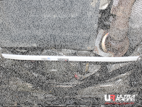 Ultra Racing Strebe vorn unten 2-Punkt - 04-13 BMW (E90/E91/E92) (320i/320d/325i/330i) 2.0(D)/2.5/3.5TT (2WD)