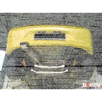 Ultra Racing Strebe hinten unten 2-Punkt - 95-05 Alfa Romeo GTV 2.0 (Twin Spark) (2WD)