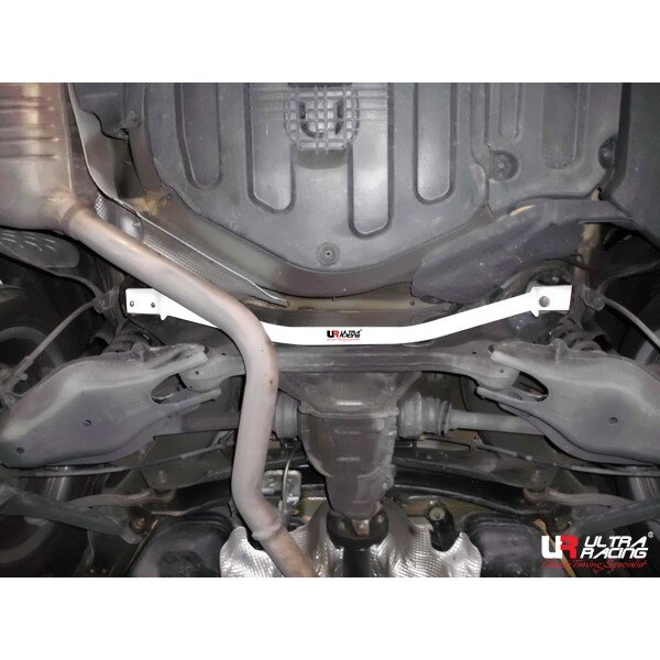 Ultra Racing Rear Lower Bar 2-Point - 10-17 Mercedes C207 2.5/3.5 V6 (2WD) / 09-16 Mercedes W212 E200K/E250/E63 2.0K/2.5(D)/6.2 V8 (2WD/4WD)