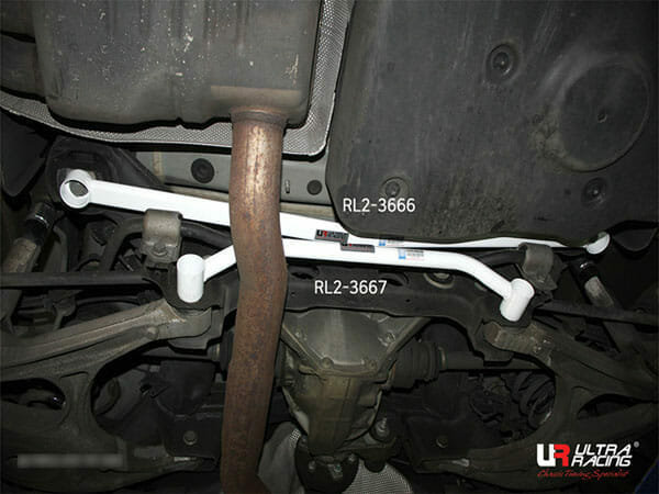 Ultra Racing Rear Lower Bar 2-Point - 15+ Mercedes C292 GLE350 3.0D (4WD) / 11-19 Mercedes W166 ML350 3.0D (4WD)