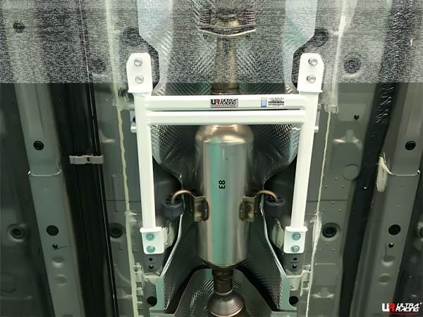 Ultra Racing mittlere Unterbodenstrebe 4-Punkt - 19+ Toyota Auris (E210) 2.0 Hatchback (2WD) / 19+ Toyota Altis (E210) 1.8 Sedan (2WD) / 20+ Toyota Corolla Cross (XG10) 1.8 Hybrid (2WD)