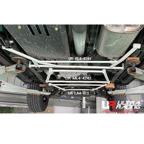 Ultra Racing Rear Lower Bar 4-Point - 20+ Nissan Navara (D23) Facelift 2.5D (4WD)