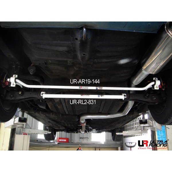 Ultra Racing Rear Lower Bar 2-Point - 87-91 Honda Civic EF 1.6 (2WD) / 87-91 Honda CRX 1.6 (2WD)