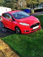 Maxton Design Front extension V.1 black gloss - Ford Fiesta ST MK7 FL