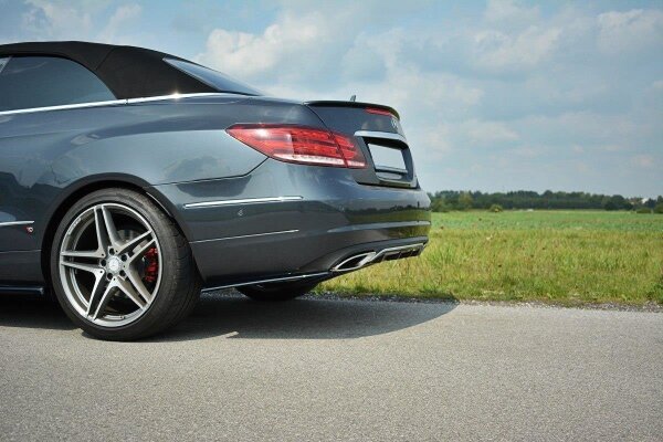 Maxton Design Rear extension Flaps diffuser black gloss - Mercedes E W212