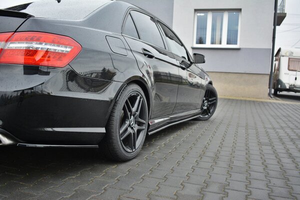 Maxton Design Side skirts extension extension black gloss - Mercedes E63 AMG W212