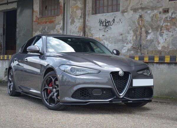 Maxton Design Front extension V.1 black gloss - Alfa Romeo Giulia Veloce