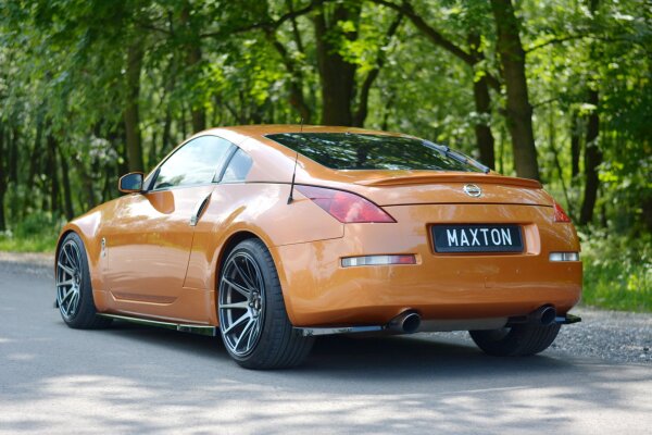 Maxton Design Rear extension Flaps diffuser black gloss - Nissan 350Z