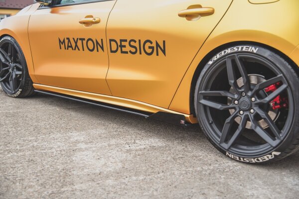 Maxton Design Robuste Racing Seitenschweller Ansatz + Flaps Ford Focus ST / ST-Line MK4