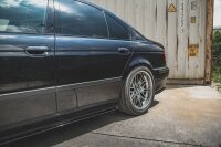 Maxton Design Side skirts extension extension black gloss - BMW M5 E39