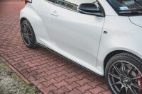 Maxton Design Side skirts extension extension V.1 black gloss - Toyota GR Yaris MK4