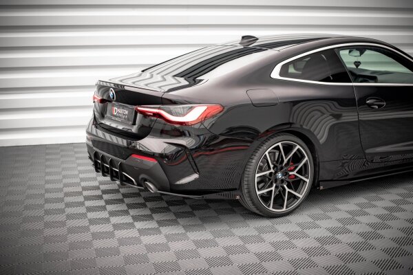 Maxton Design Rear sides Flaps black gloss - BMW 4 Series M-Package G22