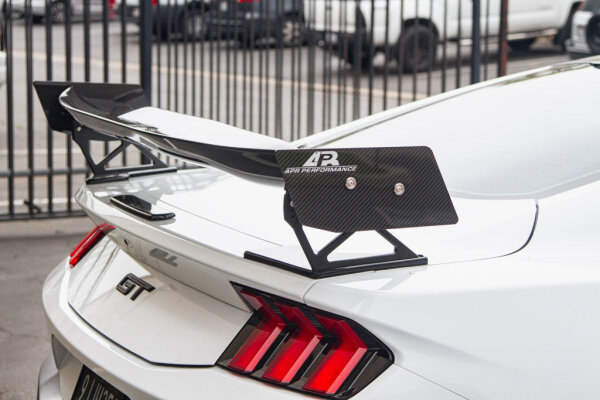 APR Performance GTC-200 Adjustable Wing with Center Cover 60.5" (154 cm) - 24+ Ford Mustang S650