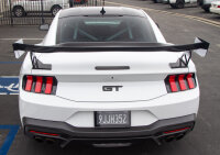 APR Performance GTC-200 Spoiler (verstellbar / mit Center Cover) 60.5" (154 cm) - 24+ Ford Mustang S650