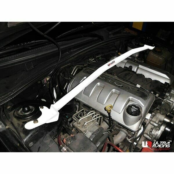 Ultra Racing Front Upper Strut Bar 2-Point - 04-06 Pontiac GTO 6.0 V8 (2WD)