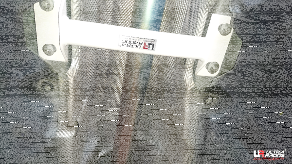 Ultra Racing mittlere Unterbodenstrebe 2-Punkt - 15-19 Infiniti Q30 1.6T/2.0T / 13-19 Mercedes C117 CLA180/CLA250 1.6T/2.0T / 13-18 Mercedes W176 A200/A250 1.6T/2.0T / 12+ Mercedes W246 B200 1.6T / 14+ Mercedes X156 GLA200/GLA250 1.6T/2.0T