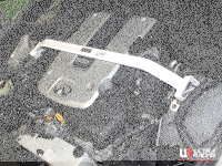 Ultra Racing Domstrebe vorn oben 2-Punkt - 09-13 Infiniti G37 3.7 (2WD) / 13+ Infiniti Q70 (Y51) 2.5/3.5 V6 (2WD)