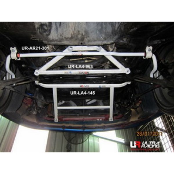 Ultra Racing Front Lower Bar 4-Point - 89-99 Toyota MR2 (W20) 2.0 (3S-GTE) (2WD)