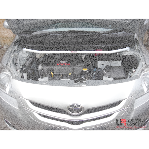 Ultra Racing Domstrebe vorn oben 2-Punkt - 07-13 Toyota Vios (XP90) 1.5 (2WD) / 05-13 Toyota Yaris (XP90) 1.5 (2WD)
