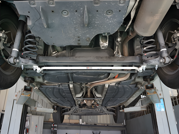 Ultra Racing Stabilisator hinten 19 mm - 09-15 Toyota Prius (XW30) 1.8 (2WD) (Hybird)