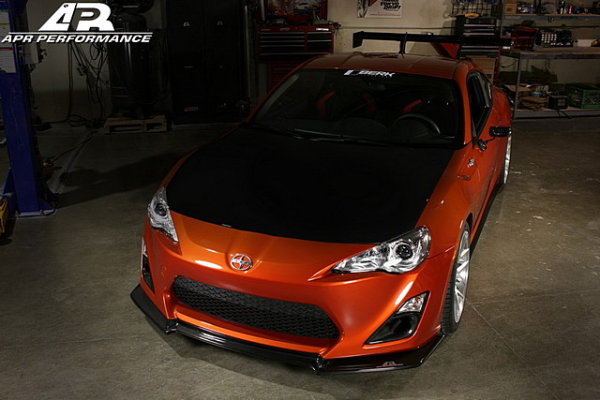 APR Performance Aerodynamik Kit - 13-16 Toyota GT86 / Scion FR-S