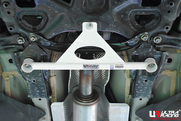 Ultra Racing Front Lower Bar 3-Point - 16+ Honda Civic (FC1/FK4/FK8) 1.5T/1.8/2.0T (2WD) (incl. Type-R)