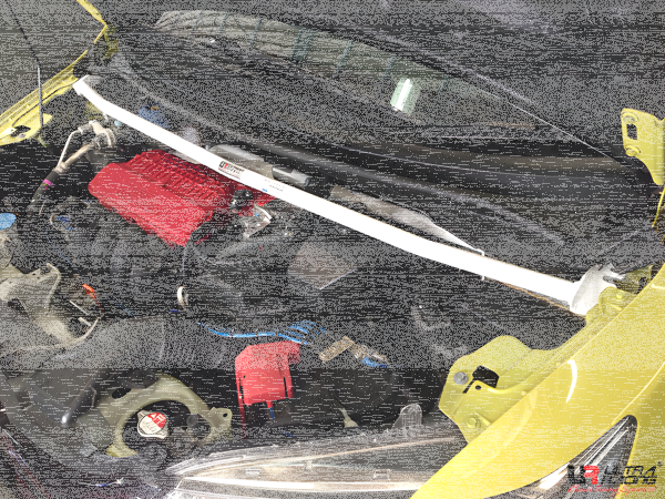 Ultra Racing Domstrebe vorn oben 3-Punkt - 14+ Honda Jazz/Fit (GK) 1.5 (2WD)