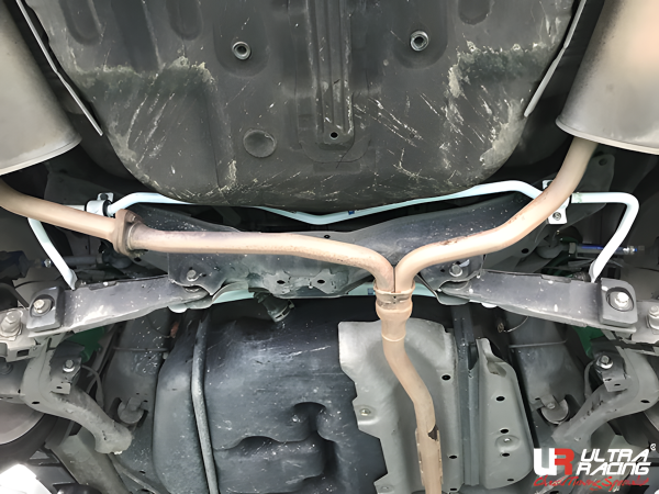 Ultra Racing Rear Sway Bar 19 mm - 03-13 Honda Odyssey (RB1/RB3/RB4) 2.4 (2WD)