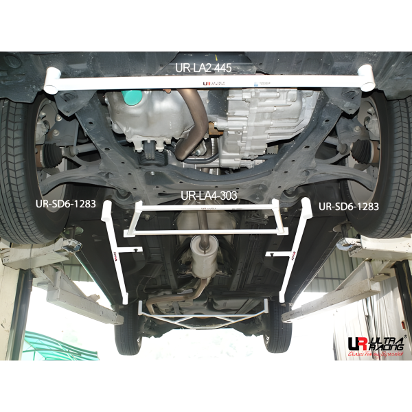 Ultra Racing Front Lower Bar 2-Point - 06-14 Honda Stream (RN6/RN7/RN8/RN9) 2.0 (2WD)